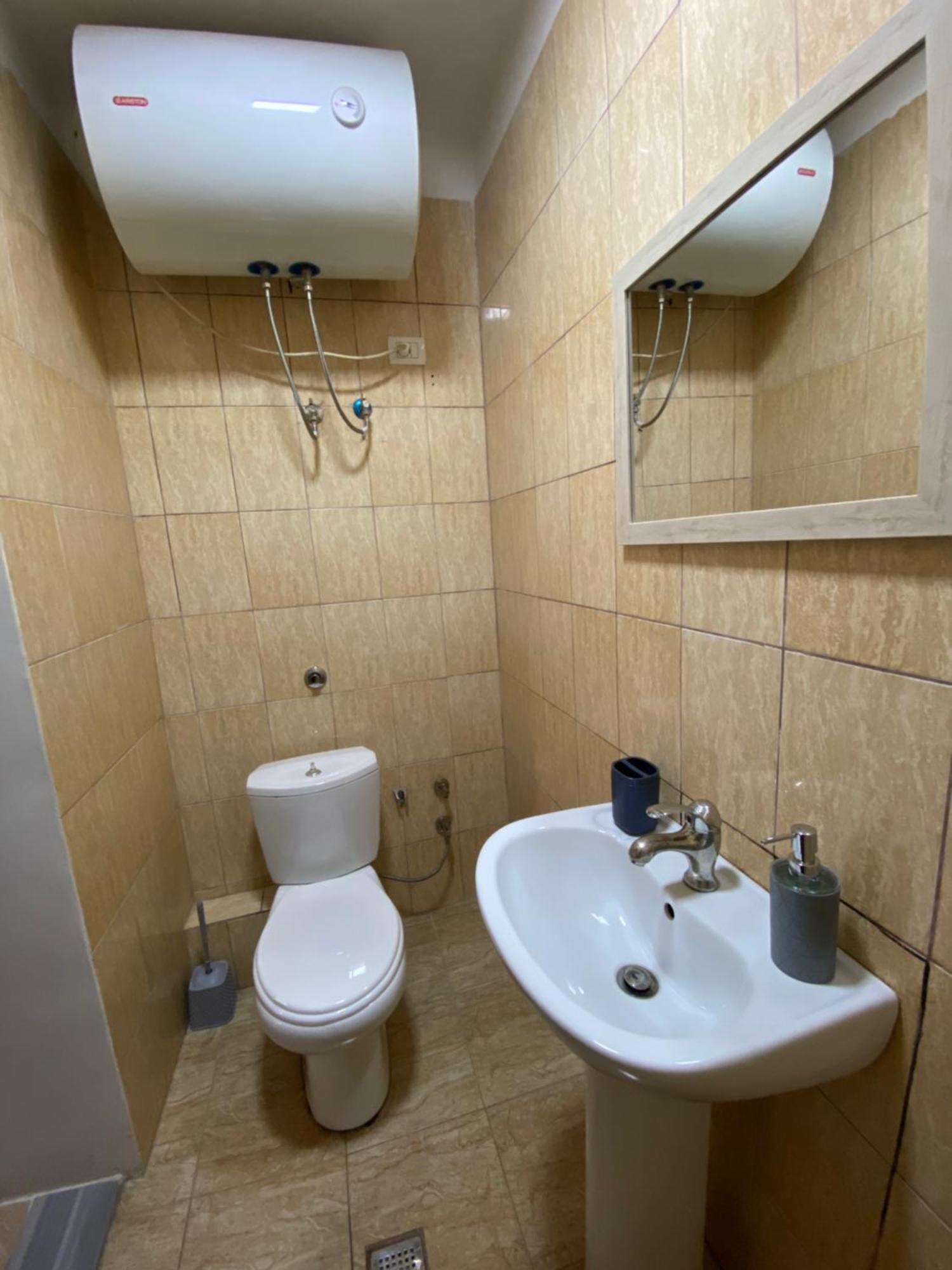 Myslym Shyri Studio 2 Tirana Kültér fotó